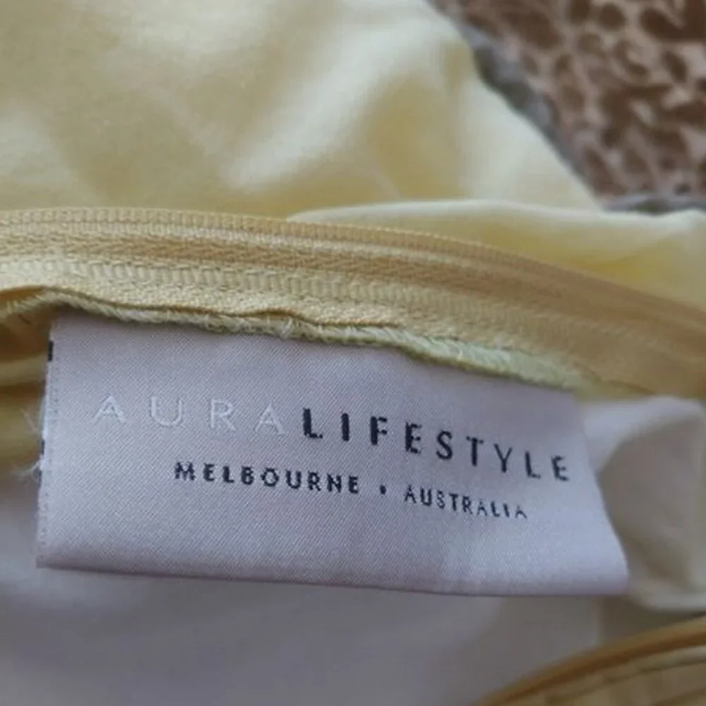 Bed Cover with 2 Euro Size Pillows&Cases by AURA LIFESTYLE